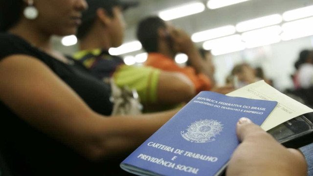 Desemprego a 7,9% é o menor para março em dez anos, indica IBGE