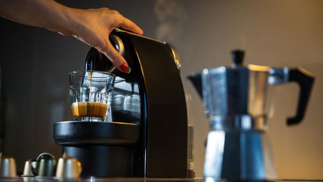 Café previne envelhecimento, inflamações e age como neuroprotetor