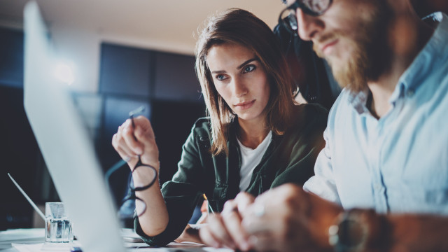 Regulamentar inteligência artificial é essencial para manter empregos