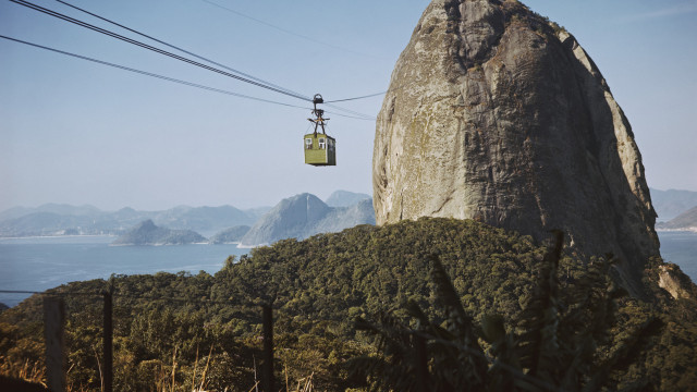 O destino turístico mais popular no ano que você nasceu!