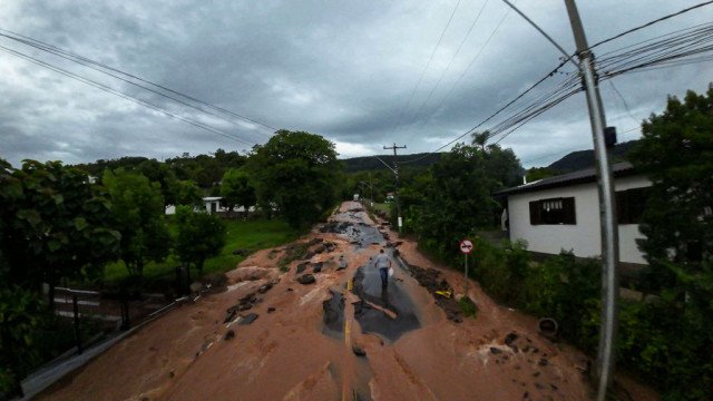 Temporais deixam cinco mortos e quase 300 fora de casa no RS
