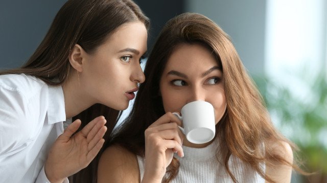 Pare de fazer essas coisas se quer que as pessoas gostem de você!
