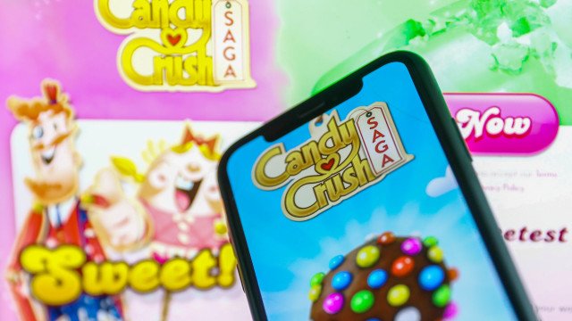 Padre usa 200 mil reais do cartão da igreja para jogar ‘Candy Crush’