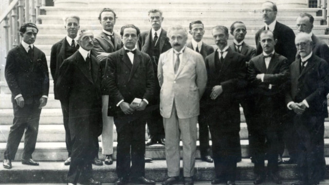 Einstein visitou Brasil a contragosto e chamou cientista de ‘macaco’, mostram diários