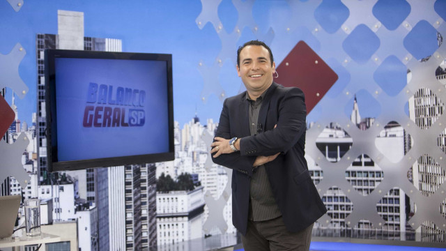 Apresentador do Balanço Geral, Reinaldo Gottino renova contrato com a Record até 2028