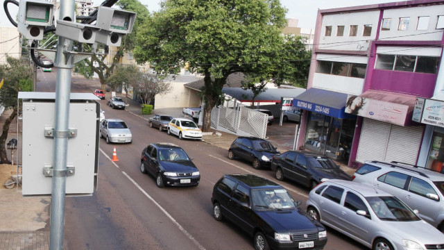 Justiça obriga governo de SP a reduzir limite de velocidade e a instalar radares em rodovia
