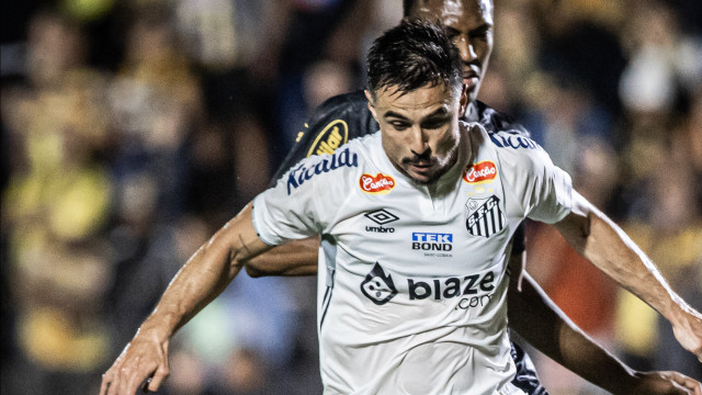 Santos perde 4ª seguida, é ultrapassado pelo Operário-PR e afunda em crise