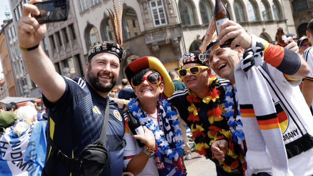 Torcida da Escócia ‘invade’ Munique para apoiar seleção em jogo de abertura contra anfitriões