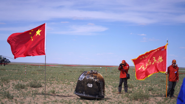 As imagens da sonda chinesa que voltou à Terra com amostras raras da Lua