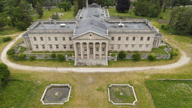 Mansão das vítimas do Titanic busca novos donos; veja as imagens