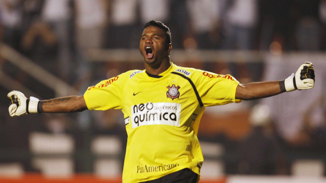 Aos 40 anos, ex-Corinthians é anunciado por time que disputará Liga dos Campeões