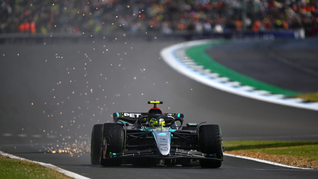 Hamilton vence GP de Silverstone de Fórmula 1 após um jejum de mais de 940 dias