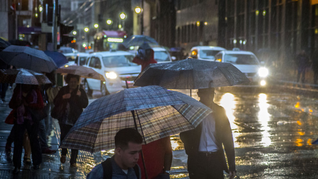 Frente fria derruba a temperatura em quase todo o país; veja a previsão