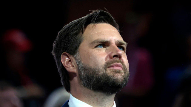 Saiba quem é J.D. Vance, autor de best-seller que ‘faria o que Pence não fez’ como vice de Trump