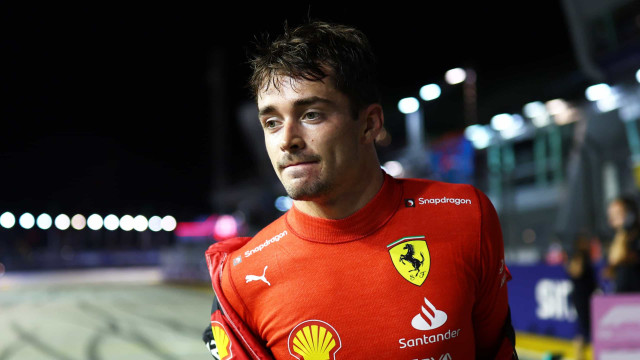 Leclerc confirma bom momento da Ferrari e faz a pole do GP do Azerbaijão; Norris cai no Q1