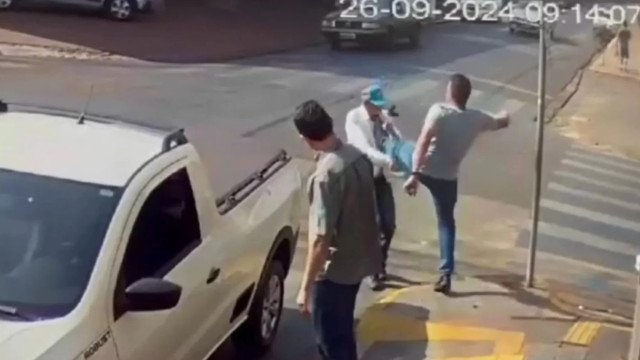 Candidato a vereador agride idoso com chute no peito em Tabatinga; vídeo