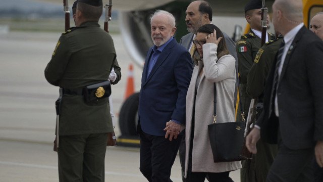 Lula cumpre agenda no México e participa na terça-feira da posse da nova presidente