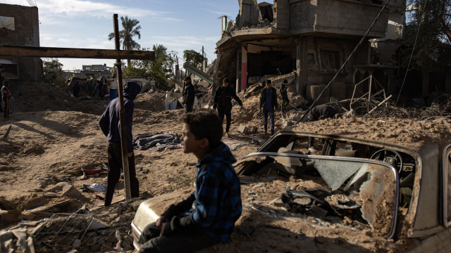 Força aérea israelense bombardeia "zona humanitária" na Faixa de Gaza