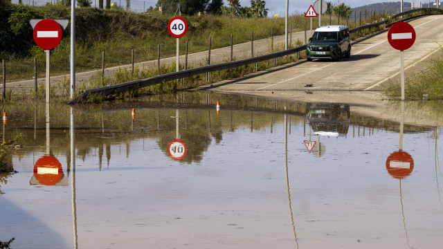 Mau tempo faz pelo menos 63 mortos na Espanha