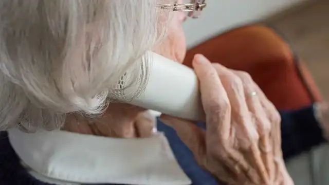 Oi está próxima de receber chancela para desligar telefones fixos