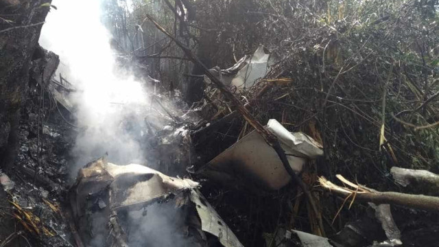 Avião cai perto da Base de Parnamirim, no Rio Grande do Norte