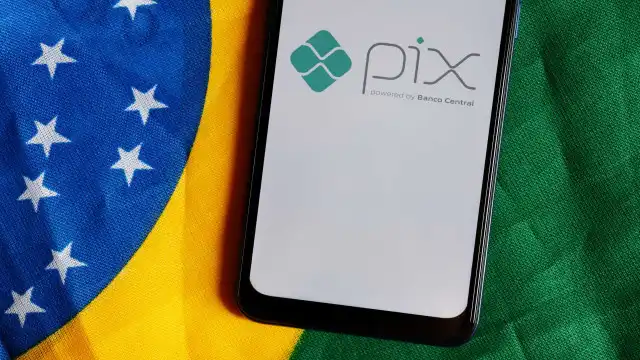 Projeto estabelece devolução de dinheiro esquecido por Pix
