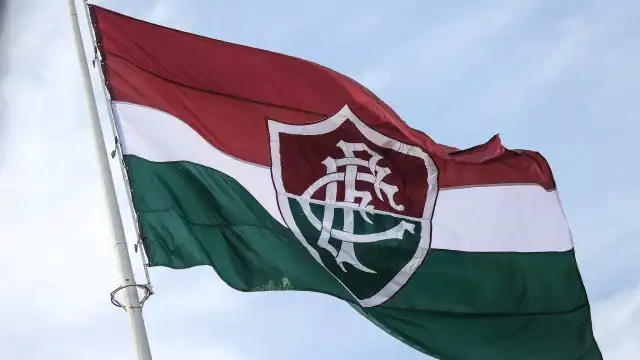 Fluminense perde dupla, mas espera contar com Arias e Thiago Silva no clássico com Flamengo 