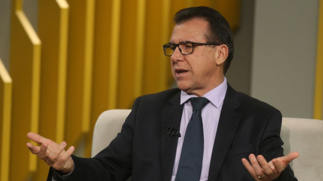 Não haverá cortes em abono e seguro-desemprego, diz Luiz Marinho: ‘A não ser que me demitam’