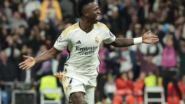 Vinícius Jr. tenta quebrar marca do Barcelona antes da Bola de Ouro