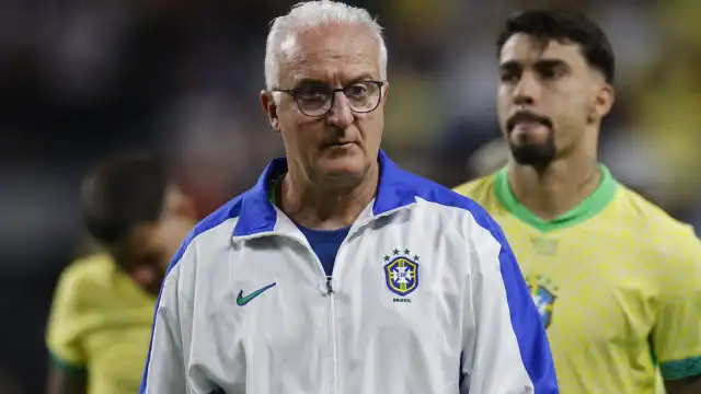 Dorival já fez 15 cortes em quatro convocações na seleção