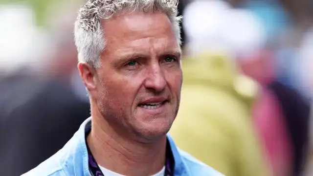 Filho de Ralf Schumacher expõe agressões da mãe ao ex-piloto de F-1: ‘Não parava de bater’