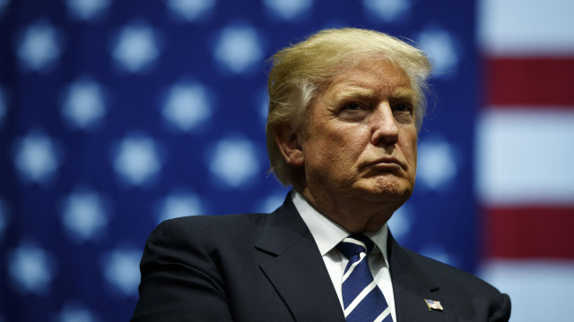 Trump defende fim de Imposto de Renda e fala sobre vida em Marte durante entrevista a podcast