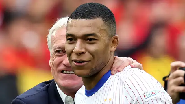 Deschamps reage a polêmica com Mbappé: "O empregador é o Real Madrid"