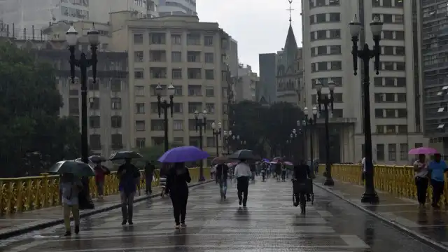 Depois de 24 horas, SP tem 1,35 milhão sem luz e revive pesadelo de apagão