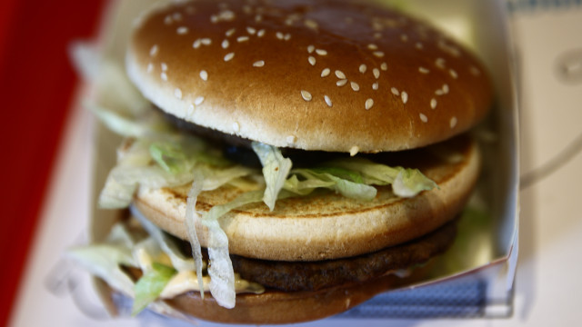 Investigação nos EUA sobre E.coli no McDonald’s descarta carne bovina como fonte do surto