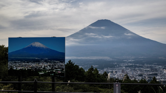 Monte Fuji enfrenta longo período sem neve devido às altas temperaturas