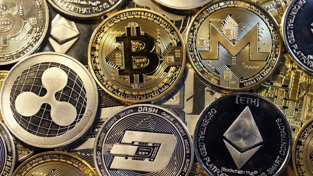 Criptomoedas: bitcoin desacelera ganhos na sessão, mas sobe 11% em semana com eleição de Trump