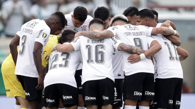 Corinthians mira vitória sobre Cruzeiro para dar fim ao risco de Z-4 e sonhar com Libertadores
