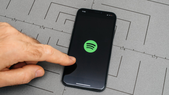 Spotify lucra menos que o esperado no 3º trimestre, mas agrada com número de usuários
