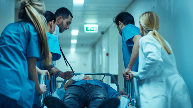 Entidades médicas e candidatos pedem fim das cotas em programas de residência