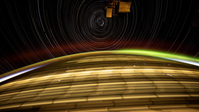 Astronauta da NASA mostra foto da Terra como nunca se viu