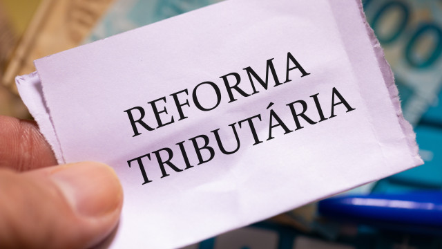 Reforma tributária com novo impacto no IVA é lida na CCJ do Senado