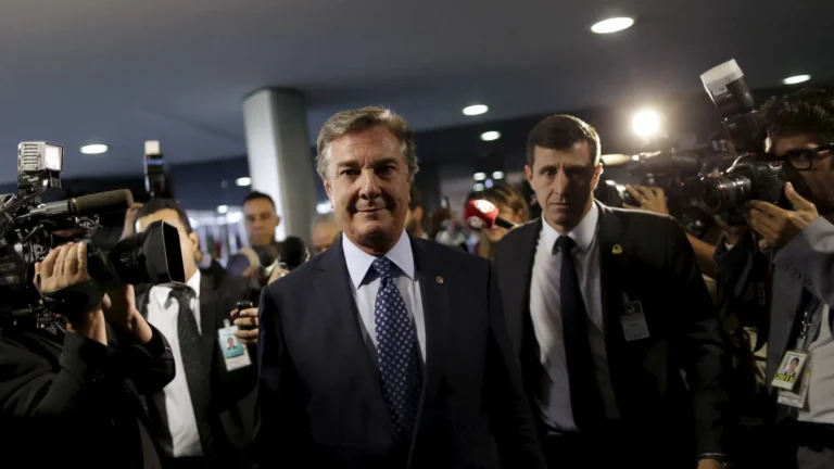 Ex-presidente Fernando Collor é preso em Alagoas