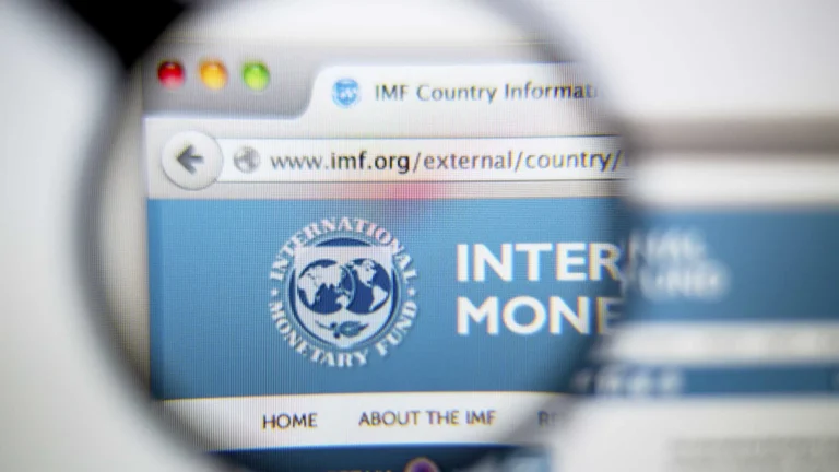 FMI alerta para riscos globais e cobra resposta com reformas e apoio a países vulneráveis