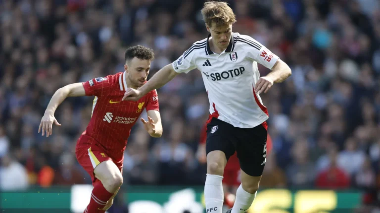 Diogo Jota diz que força mental será decisiva para o título do Liverpool