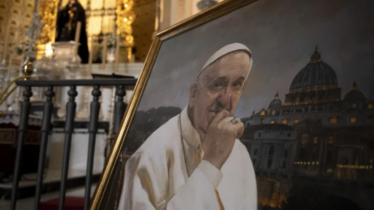 ‘Acha que consigo?’, perguntou papa a enfermeiro na Páscoa; como foram as últimas horas de Francisco