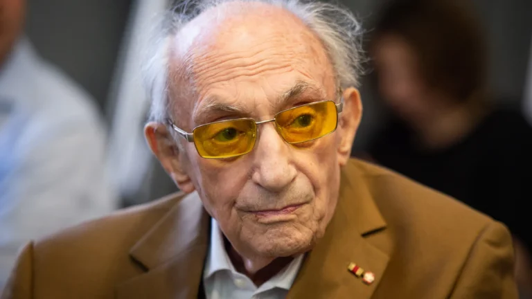 Morre Walter Frankenstein, sobrevivente do Holocausto, aos 100 anos