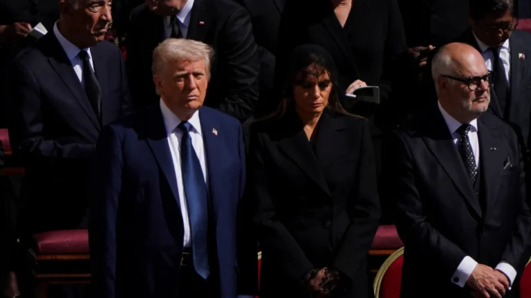 Trump reuniu-se com Zelensky antes do funeral do Papa: “Muito produtiva”