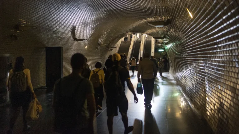 Portugal às escuras: as imagens de um país ‘parado’ devido a apagão