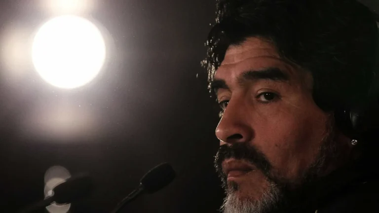 Julgamento pela morte de Maradona é anulado após escândalo derrubar juíza